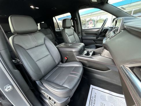 Used 2022 Chevrolet Tahoe RST w/ Luxury Package image 23