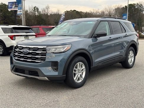 New 2026 Ford Explorer Active image 7