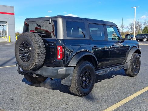 Used 2023 Ford Bronco Wildtrak image 6