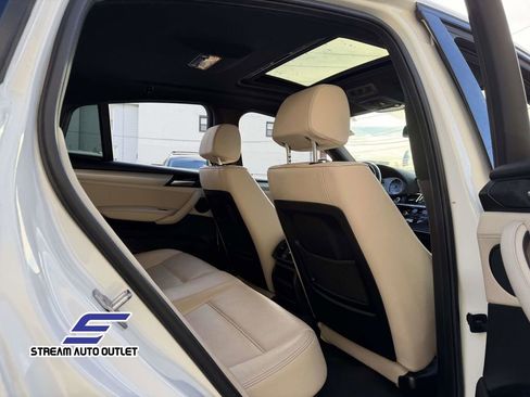 Used 2018 BMW X4 xDrive28i image 17