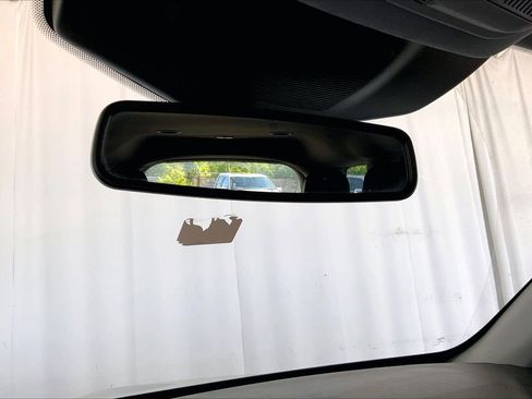 Used 2021 Ford Explorer Limited w/ Equipment Group 301A RWD image 17