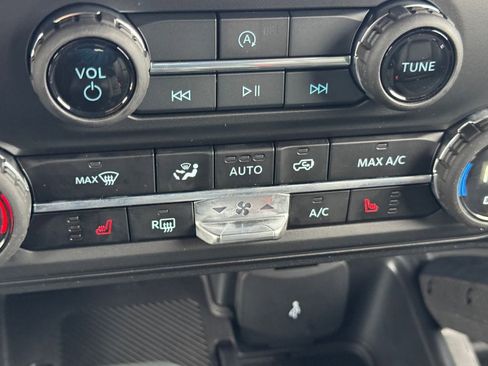 New 2025 Ford Bronco Big Bend w/ Black Diamond Package image 13