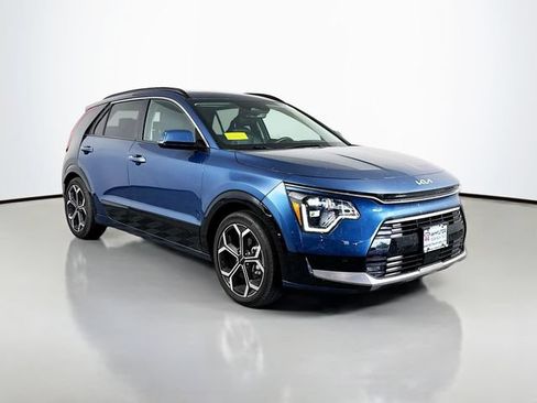 Used 2023 Kia Niro SX Touring FWD image 8