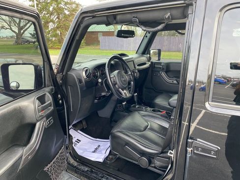 Used 2018 Jeep Wrangler Unlimited Sahara image 22