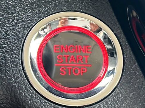 Used 2021 Honda HR-V EX-L image 35
