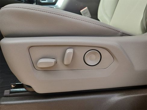 New 2026 GMC Sierra 1500 SLT w/ SLT Premium Plus Package image 16