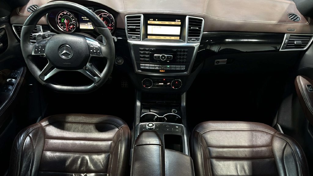 Used 2012 Mercedes-Benz ML 63 AMG 4MATIC image 19