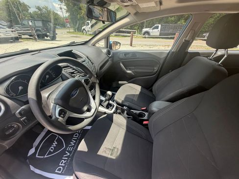 Used 2019 Ford Fiesta SE FWD image 9