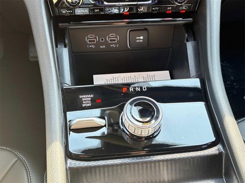 New 2025 Jeep Grand Cherokee L Limited w/ Black Appearance Package image 34