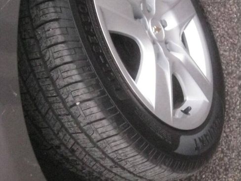 Used 2011 Chevrolet Malibu LS FWD image 24