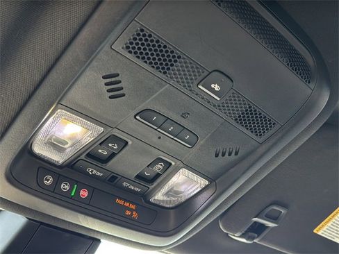 Used 2020 Cadillac XT6 Premium Luxury image 24