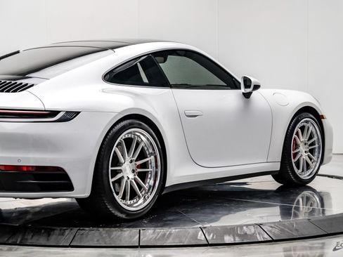 Used 2020 Porsche 911 Carrera RWD image 16