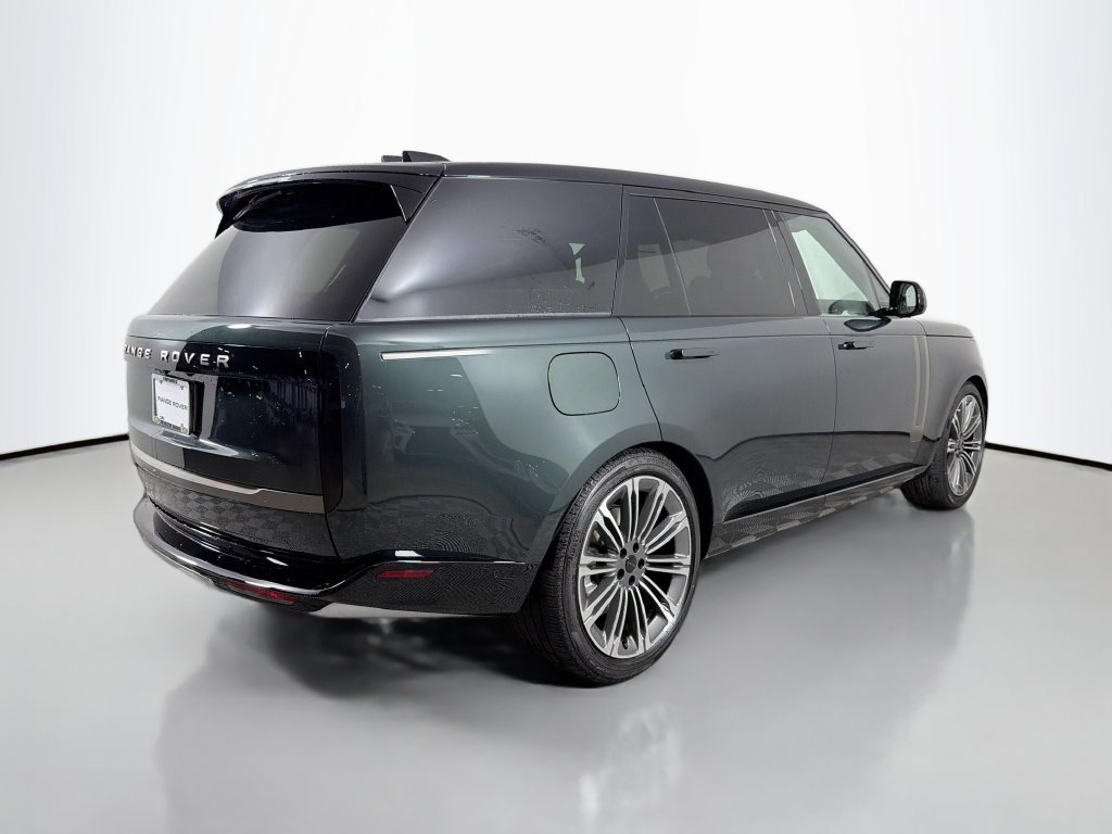 New 2026 Land Rover Range Rover Long Wheelbase SE AWD/4WD image 5