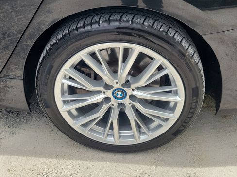 Used 2024 BMW 330e RWD image 7