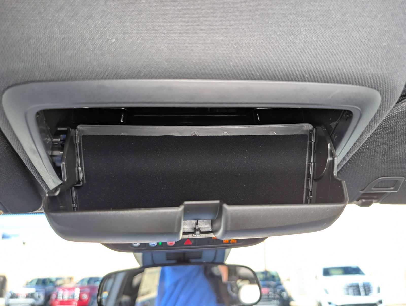 New 2027 GMC Terrain AT4 w/ LPO, Floor Liner Package AWD/4WD image 28