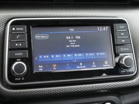 Certified 2020 Nissan Kicks S image 9