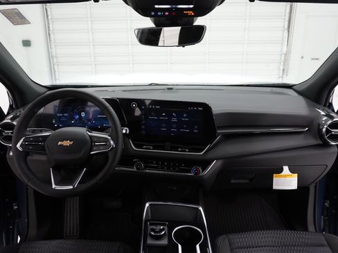 New 2026 Chevrolet Equinox LT w/ Safety and Technology Package image 41