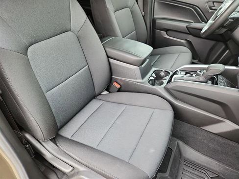 Used 2024 Chevrolet Colorado Trail Boss w/ Technology Package image 13