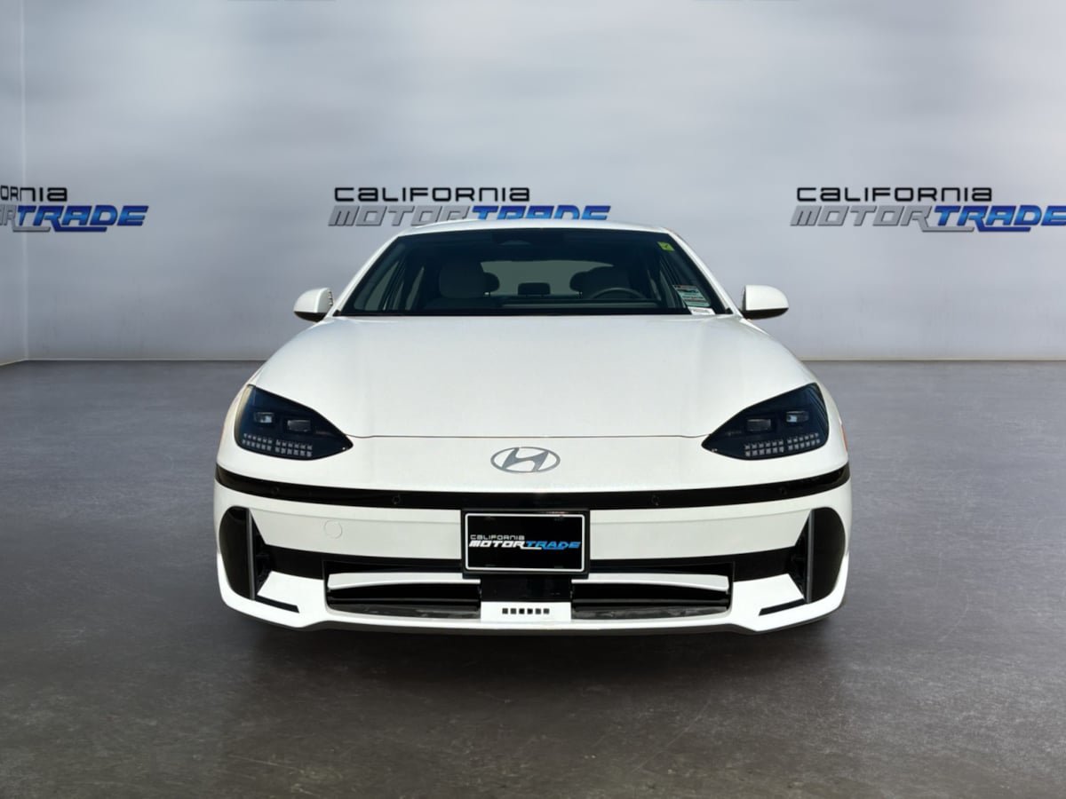 Used 2023 Hyundai Ioniq 6 SEL RWD image 2