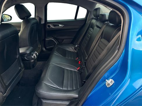 Used 2017 Alfa Romeo Giulia Ti w/ TI 19" Sport Package image 10