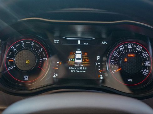 Used 2022 Dodge Challenger SXT w/ Blacktop Package image 17