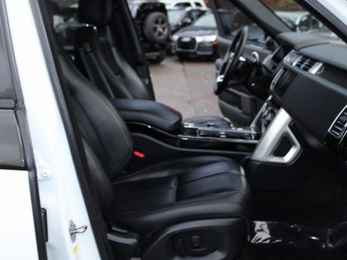 Used 2016 Land Rover Range Rover image 30