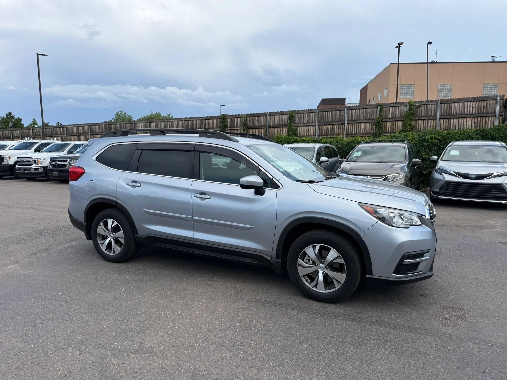 Used 2019 Subaru Ascent Premium AWD/4WD image 8