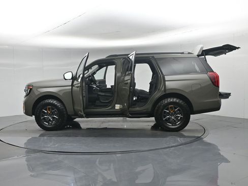 Certified 2025 Ford Expedition Tremor AWD/4WD image 41
