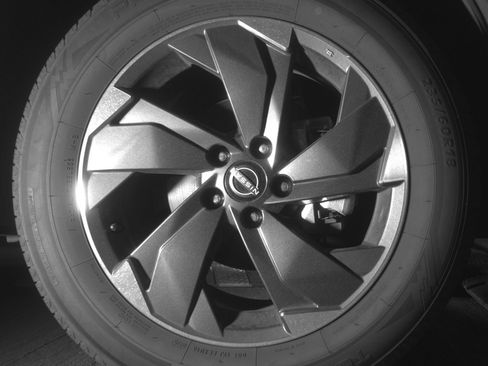 Used 2025 Nissan Rogue SV image 13