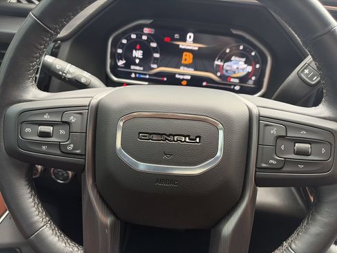 Used 2024 GMC Sierra 2500 Denali Ultimate w/ Max Trailering Package AWD/4WD image 22