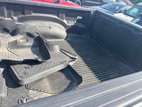 Used 2022 RAM 1500 Laramie AWD/4WD image 33