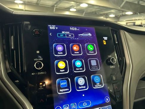 Used 2022 Subaru Outback Premium image 16