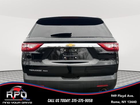 Used 2021 Chevrolet Traverse LS w/ LPO, Floor Liner Package AWD/4WD image 4