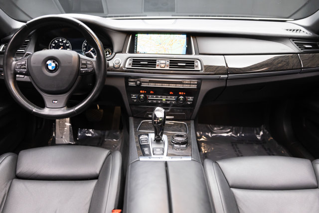 Used 2014 BMW 750i RWD image 70