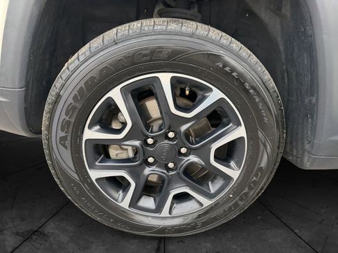 Used 2019 Jeep Compass Trailhawk w/ Cold Weather Group image 14