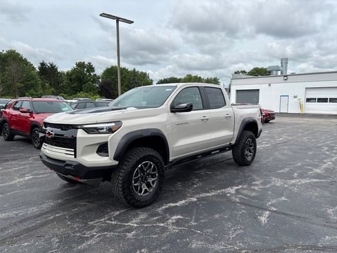 New 2026 Chevrolet Colorado ZR2 w/ Technology Package AWD/4WD image 7
