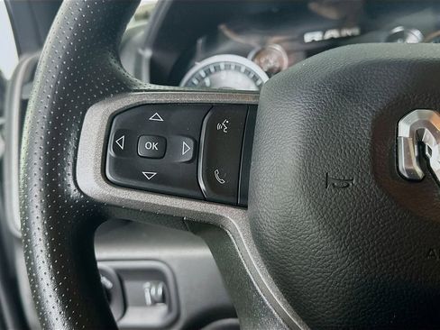 Used 2024 RAM 2500 Tradesman w/ Chrome Appearance Group image 24