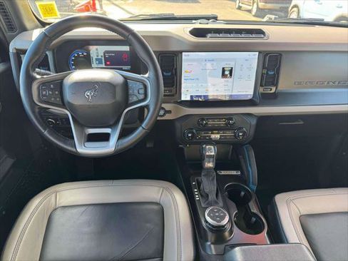 Used 2021 Ford Bronco Wildtrak image 16