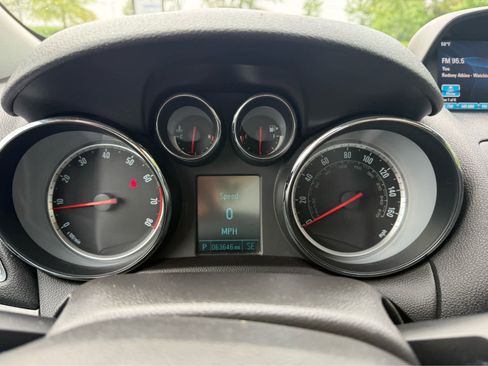 Used 2015 Buick Encore Convenience FWD image 15