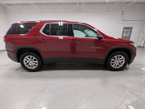 Used 2020 Chevrolet Traverse LT image 7