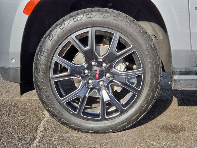 Used 2023 GMC Yukon XL Denali w/ Denali Reserve Package AWD/4WD image 21