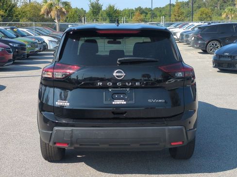Certified 2024 Nissan Rogue SV AWD/4WD image 5