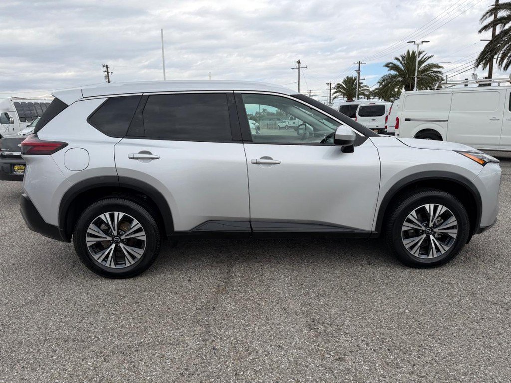 Used 2023 Nissan Rogue SV w/ SV Premium B Package AWD/4WD image 4