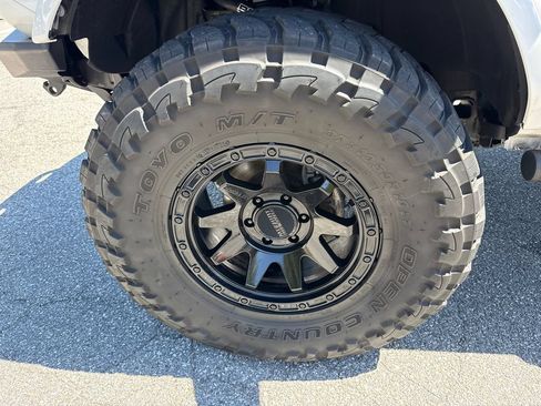 Used 2023 Ford Bronco Badlands w/ Sasquatch Package AWD/4WD image 11