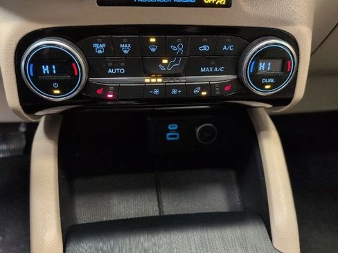 Certified 2021 Ford Escape SEL image 21