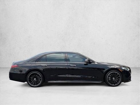 Certified 2023 Mercedes-Benz S 500 4MATIC w/ AMG Line image 4