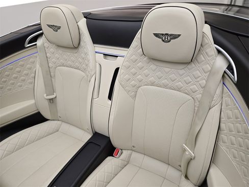 Used 2020 Bentley Continental GT image 20