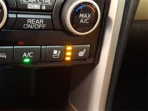 Used 2022 Subaru Ascent Touring image 27