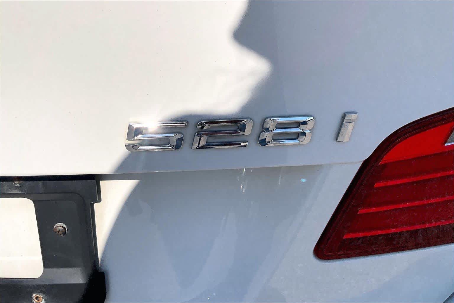 Used 2015 BMW 528i xDrive Sedan AWD/4WD image 8
