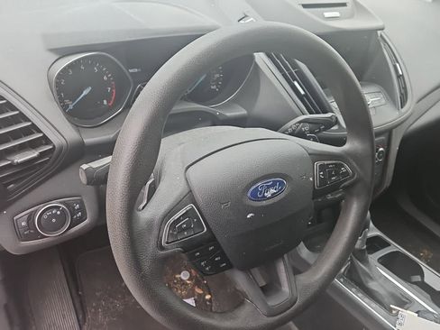 Certified 2017 Ford Escape SE w/ Equipment Group 201A AWD/4WD image 2